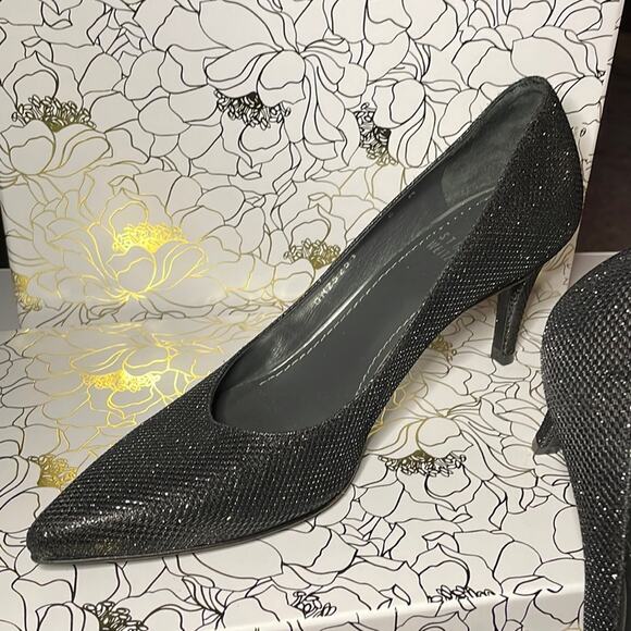 Stuart Weitzman Pinot Evening Pump Black Fabric shoes size 6 - Picture 2 of 9